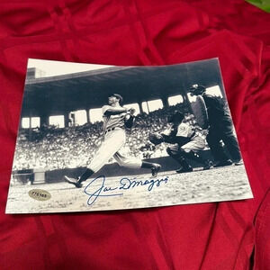 Joe DiMaggio New York Yankees autograph